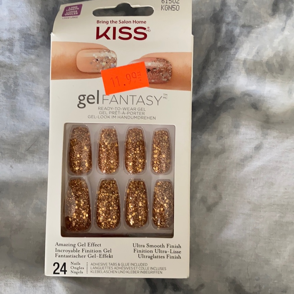 Ready to wear gel press on nails